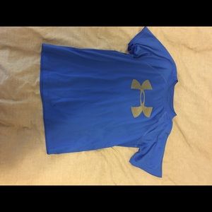 Under armor shirt